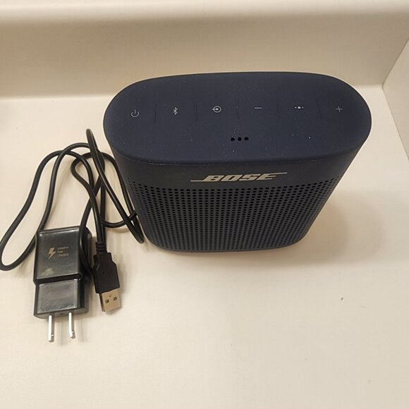 1X Bose Soundlink Color II Portable Bluetooth Speaker Splashproof with accessori - Picture 6 of 7